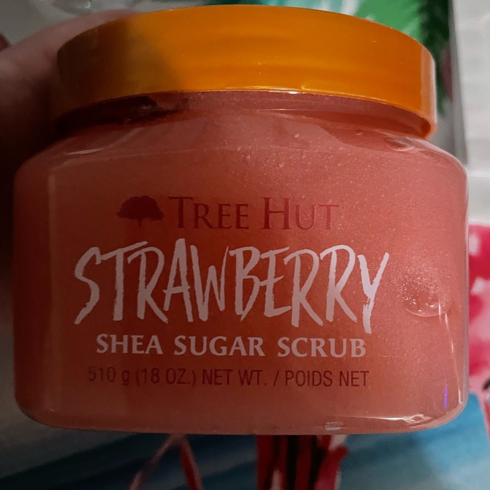 Treehut scrub strawberry